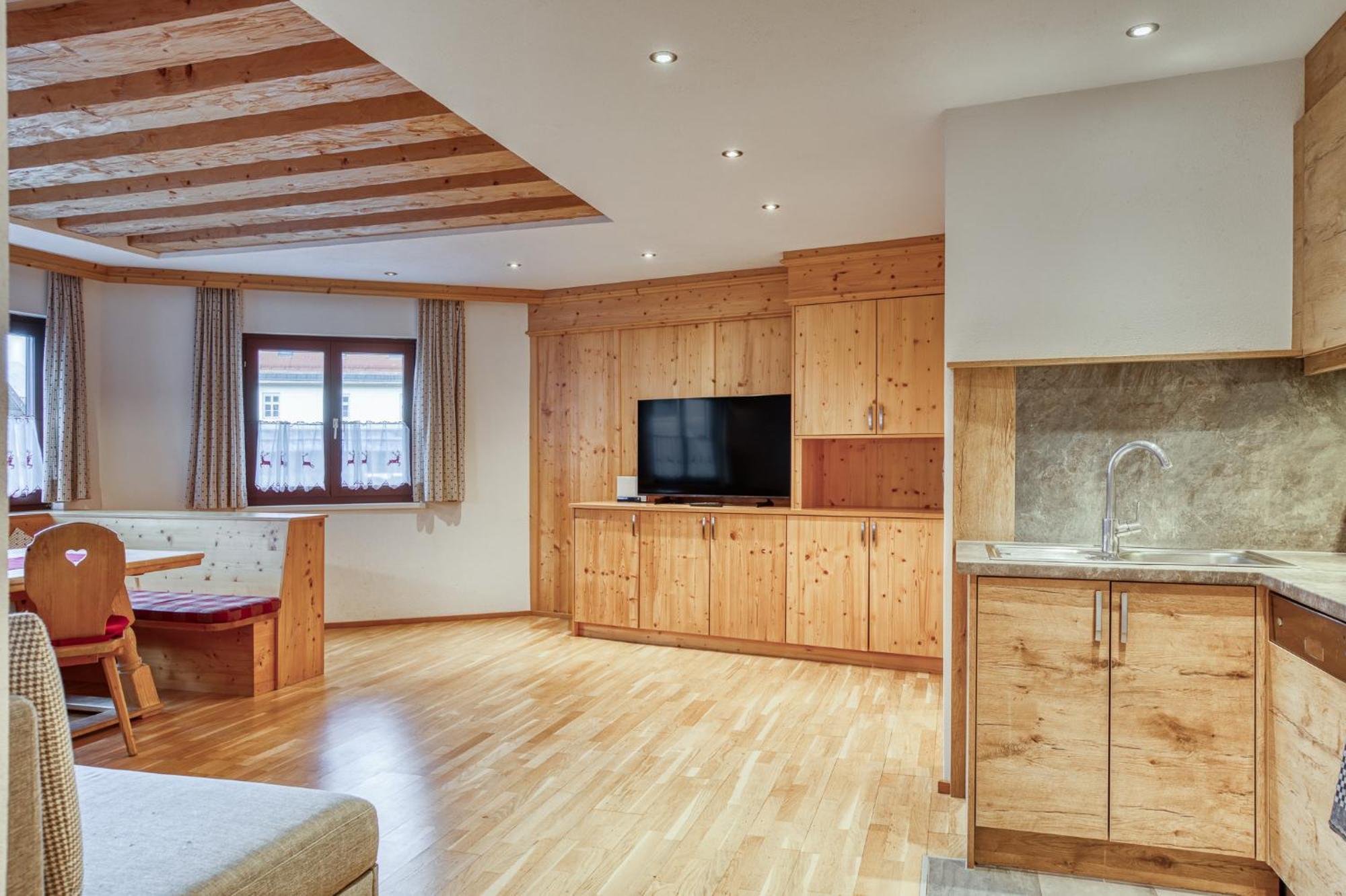 מידרס Hotel Alpenstolz חדר תמונה