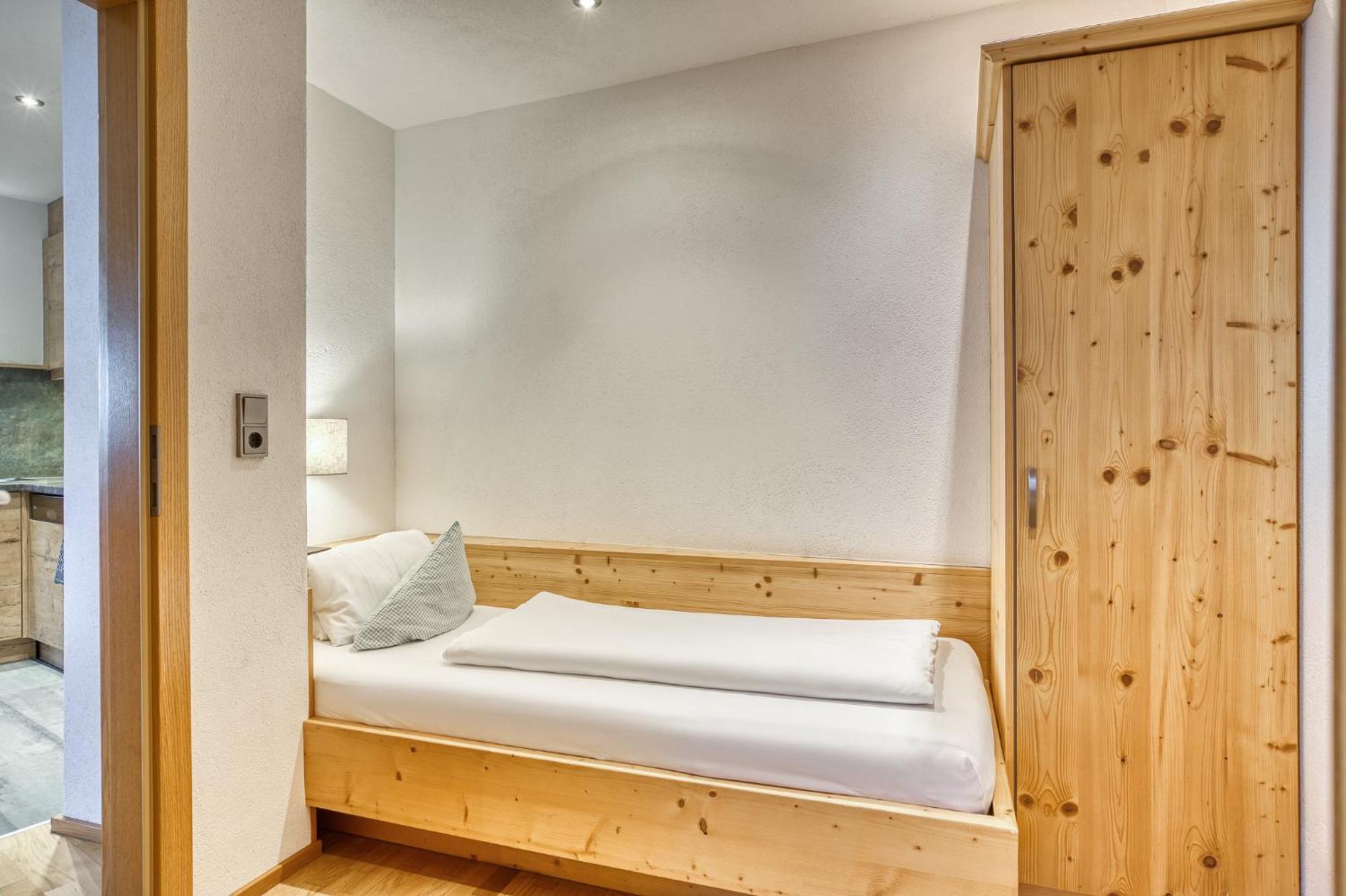 מידרס Hotel Alpenstolz חדר תמונה